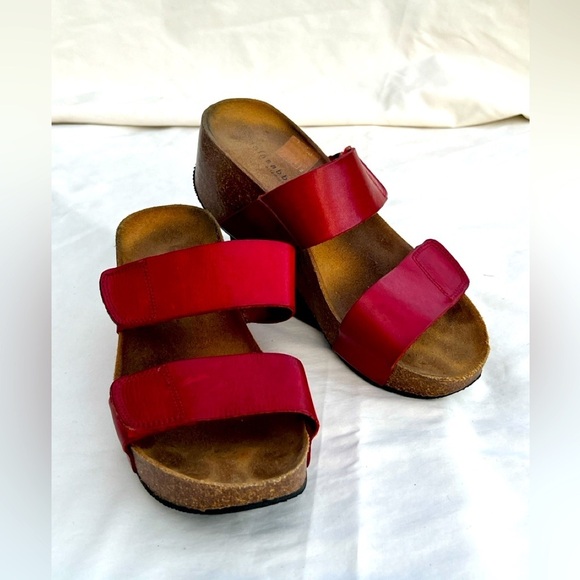 LOLASABBIA Red Velcro strap platform sandals size 9.5/10. - Picture 4 of 9